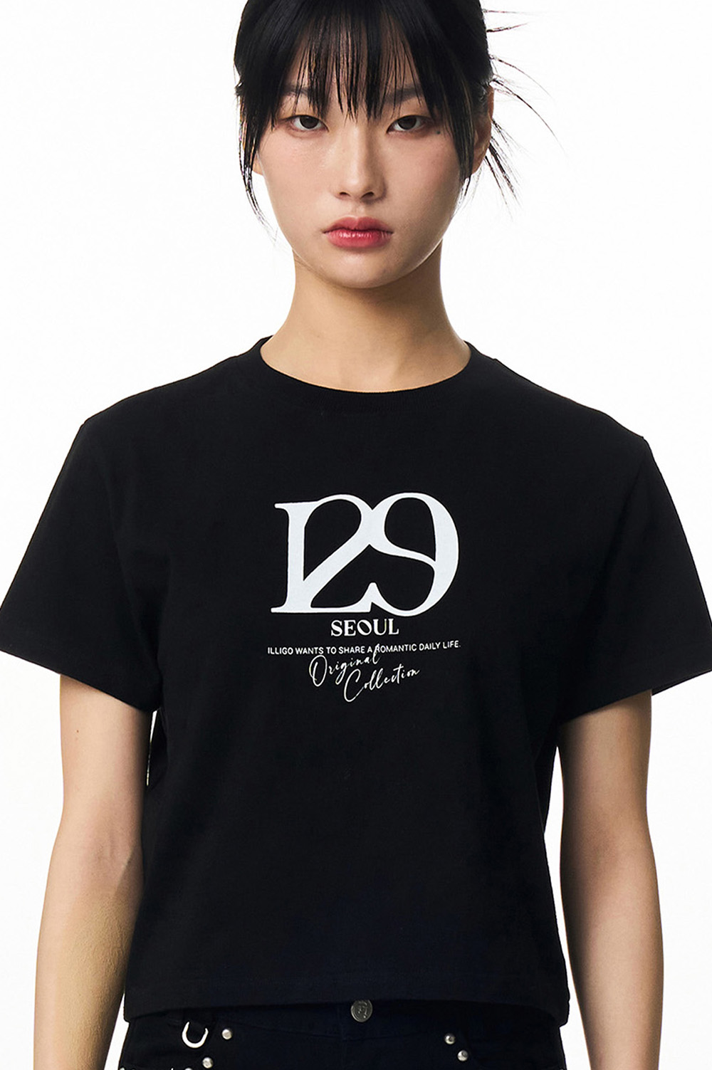 129 루즈 세미 크롭 티셔츠 블랙